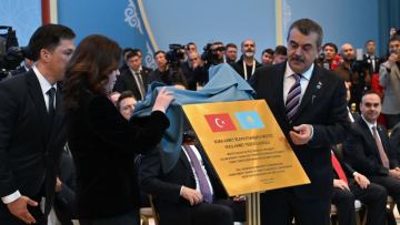 Túrkiiadaǵy jer silkinisinen zardap shekken qalada Qoja Ahmet Iasaýi atyndaǵy mektep ashyldy