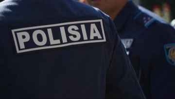 Алматы облысында полицей қызметтік көлікпен әйелін қағып кеткен