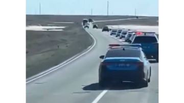 Астана – Қостанай тасжолындағы видео талқыға түсті: полиция көліктерінің қозғалысы қызу пікірталас тудырды