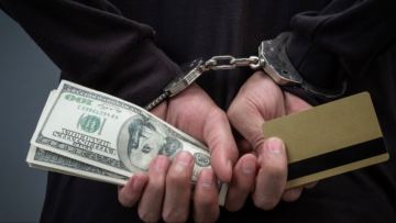الماتىدا 110 ملن تەڭگە پارا الدى دەگەن كٷدٸكپەن ۆاگون دەپوسى فيليالىنىڭ ديرەكتورى ۇستالدى