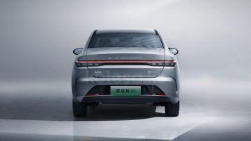 BYD көліктеріне қатысты дау: Мәжіліс депутаты мемлекеттік кірістер органдарын заңсыз әрекетке айыптады