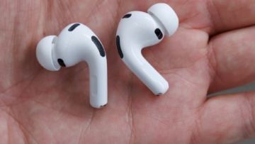 Apple тарихындағы ең ауқымды өнімдер: камерасы бар AirPods пен жиналмалы iPhone шығарылуы мүмкін