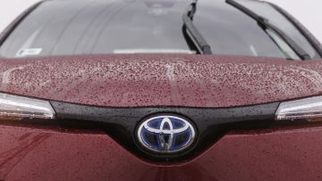 Toyota 100 myń kólik shyǵarýdan bas tartty