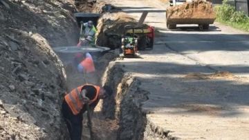 بۇتاق شاتقالىندا قۇرىلىس باستالدى: الماتىدا تۋريستٸك ايماققا گاز بەن كەرٸز تارتىلادى