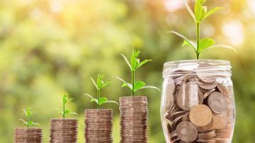 Qazaqstandyqtardyń 65%-ynda jinaq joq: qarjylyq «qaýipsizdik jastyǵyn» qalai qalyptastyrý kerek?