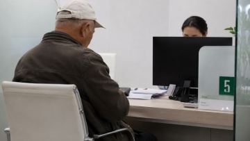 زەينەتكەرلەرگە نەسيە بەرۋ تەرتٸبٸ ٶزگەرەدٸ