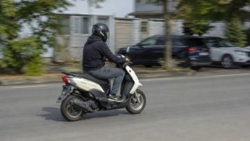Алматы облысында жаяу жүргіншіні қағып кеткен мопед жүргізушісі оқиға орнынан қашып кеткен