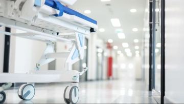 Bishkekte Memlekettik kúzet qyzmetiniń 23 jastaǵy qyzmetkeri kóz jumdy