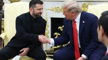 Зеленский Трамппен келіссөз жүргізу үшін АҚШ-қа барды