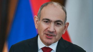 Никол Пашинян бастаған Армения үкіметі отставкаға кетті