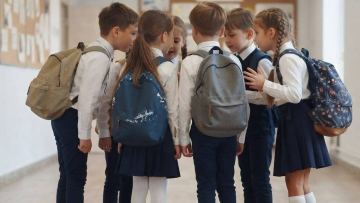DSM oqýshynyń sómkesiniń salmaǵy qansha bolýy keregin túsindirdi