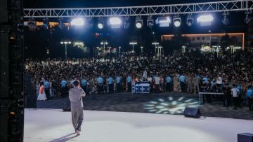 قىزىلوردادا جاستار كٷنٸ 12 مىڭ ادام جينالعان Open Air كونتسەرتٸمەن قورىتىندىلاندى