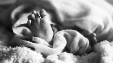 Жүктілігін жасырған: Түркістан облысында қыз жаңа туған сәбиін дәретхана шұңқырына лақтырып кеткен