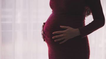 Júktilik kezindegi vaktsina: balaǵa aýtizm qaýpi bar ma?