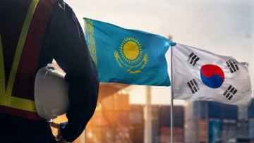 Eńbekmin qazaqstandyqtar Ońtústik Koreiada qalai zańdy jumys istei alatynyn túsindirdi