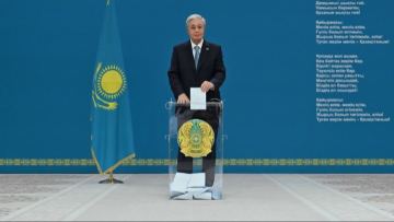 Тоқаев Құрылтай депутаттары сайлауында дауыс берді