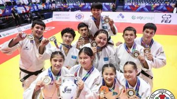 Toqaev jas dziýdoshylardy álem chempionatyndaǵy tarihi jeńisimen quttyqtady