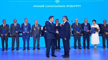 “Qumkólge 40 jyl”: Munai salasynyń mereili belesi