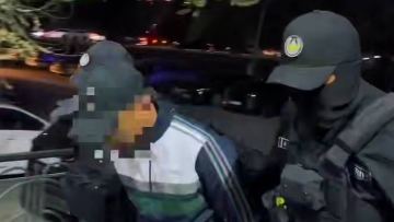 شىمكەنتتە بەلگٸلٸ اسابا ەسٸرتكٸگە ۇقساس زاتپەن ۇستالدى