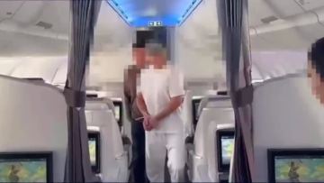 Біріккен Араб Әмірліктері іздеуде жүрген үш адамды Қазақстанға ұстап берді