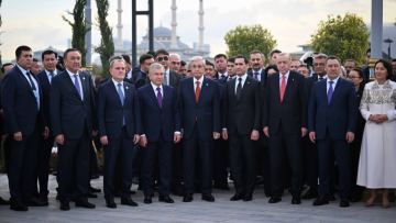 Президент Түркі мемлекеттері ұйымына мүше елдердің басшыларымен бірге астаналық «Бештепе» саябағындағы Түркі әлемі аллеясын ашты