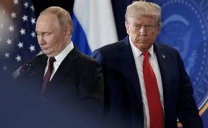 Путин Трамппен телефон арқылы сөйлесіп, Жеңіс күніне орай бітім жариялауға дайын екенін айтты