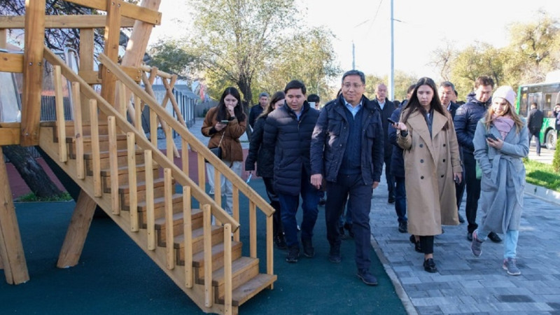 Алматы әкімі Ганди саябағында кішкентай балаларға орын қарастыруды тапсырды