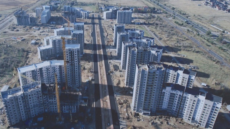 پرەزيدەنت تالدىقورعان قالاسىنداعى جاڭا شاعىن اۋدانعا باردى
