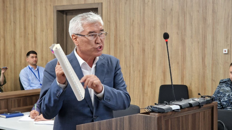 Шоу жасаудан жалықпайтын Мұхамедиұлы аштық жариялауды тоқтататынын айтты