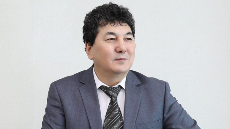 Demokratiialyq jolmen alǵa basyp kelemiz
