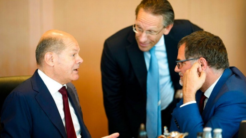 Germaniia orystyń kómiri men munaiynan qashan bas tartatynyn aitty