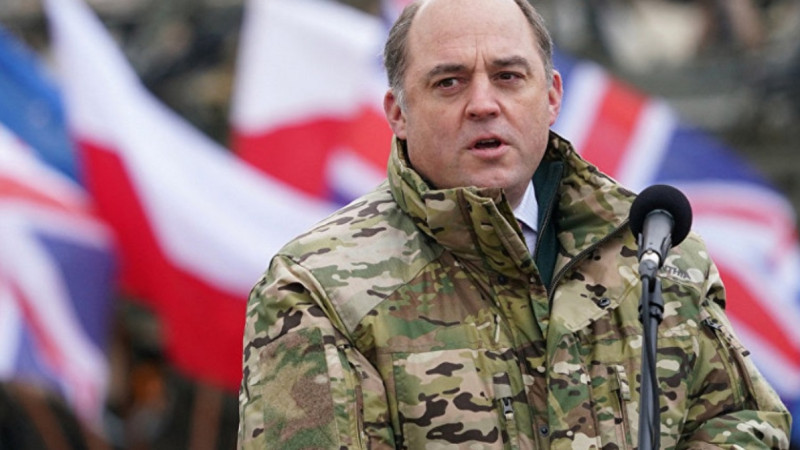 «Kremldiń bopsasyna kónbeimiz!». Ulybritaniia ministri Reseige salynǵan sanktsiialar alynbaitynyn aitty