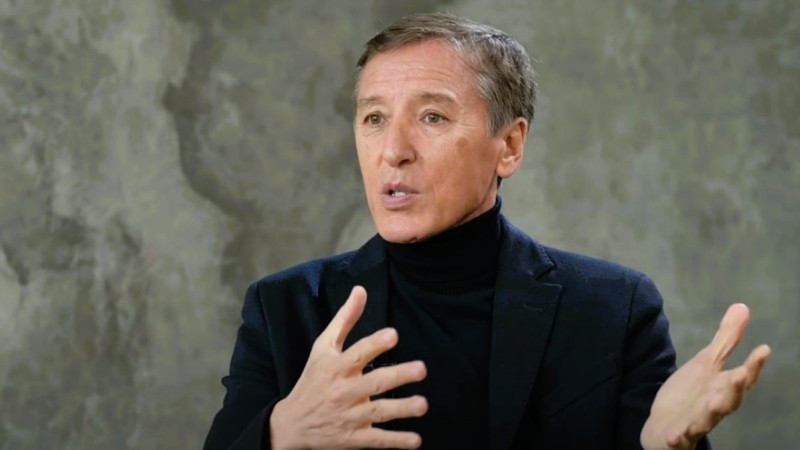 Bolat Ábilov. Nazarbaev júiesine oppozitsiianyń dekoratsiiasyn jasaǵan tulǵa