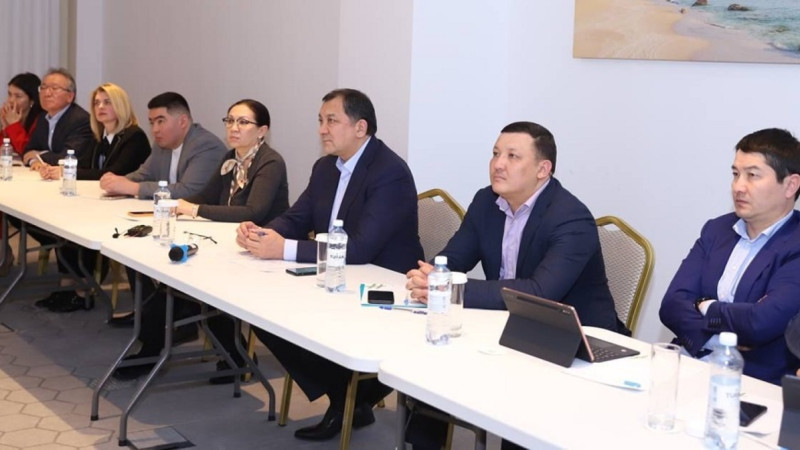 اقتاۋدا قالانىڭ قوعامدىق كەڭٸستٸگٸن دامىتۋعا ارنالعان جوبالار تالقىلاندى