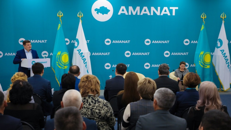 «AMANAT» партиясының өңірлердегі кездесулері Шығыста жалғасын тапты