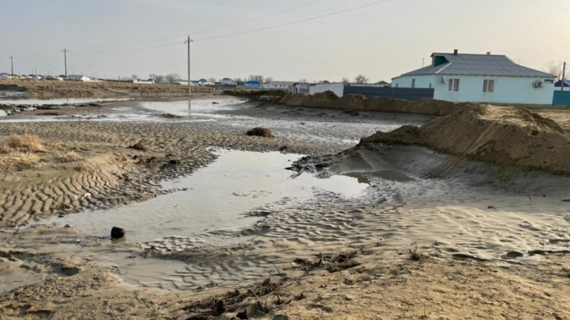 ساعىز اۋىلىندا نوعايتى ٶزەنٸنٸڭ تاسۋى توقتاپ, قاۋٸپ سەيٸلدٸ