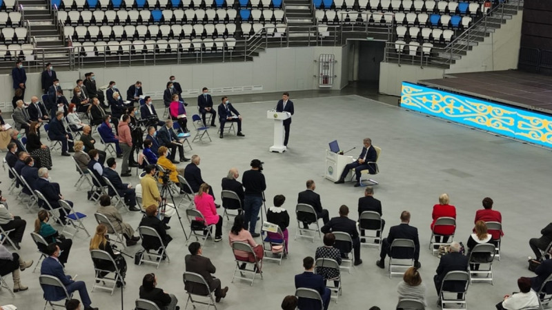 Ahmetov Semei qalasyn damytý baǵytyndaǵy jumystardy qorytyndylady