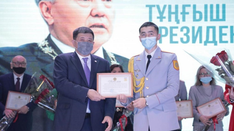 Atyraýda Tuńǵysh Perzident kúni atalyp ótti