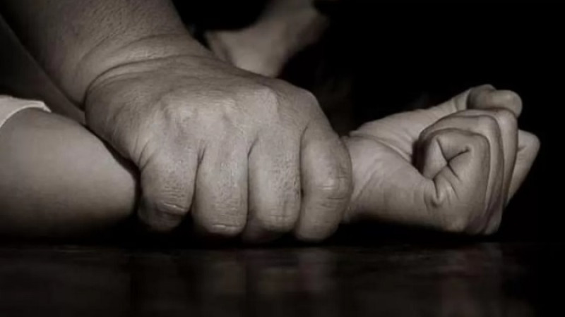پەدوفيلدەر مەن تەرروريستەردٸڭ ەلگە كەلۋٸن تىيىم سالاتىن زاڭ دايىندالۋدا