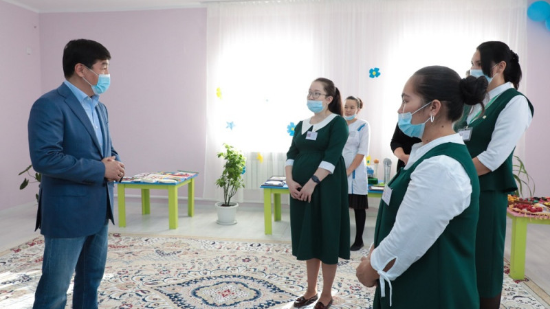 Бауыржан Байбек Маңғыстауда сайлауалды уәделердің орындалуын тексерді