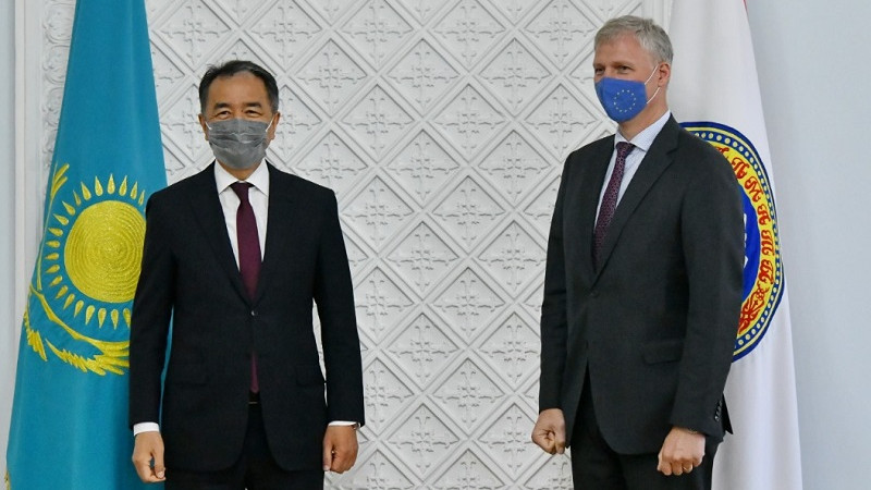 ساعىنتاەۆ ەۋرووداقتىڭ ٶكٸلٸن قابىلدادى