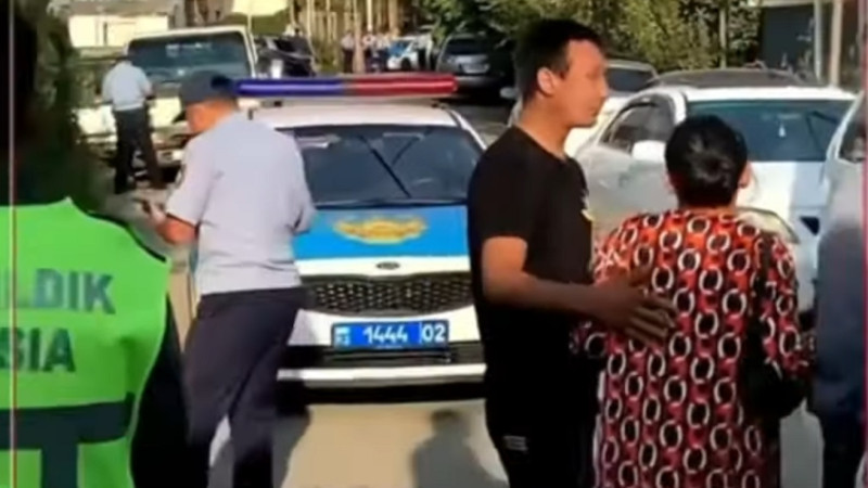 Almatydaǵy atystan beibit turǵyndar kóz jumdy (video)