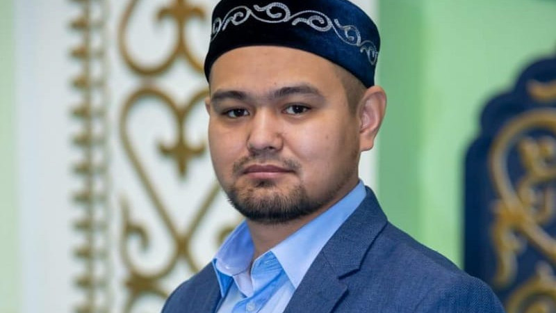 الماتىداعى "بايكەن" مەشٸتٸنٸڭ نايب يمامى قالالىقتاردى ۆاكتسينا الۋعا شاقىردى