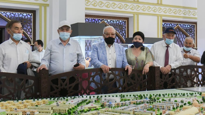 زييالى قاۋىم تٷركٸستاندى ارالاپ, قالانىڭ جاڭا كەلبەتٸنە جوعارى باعاسىن بەردٸ