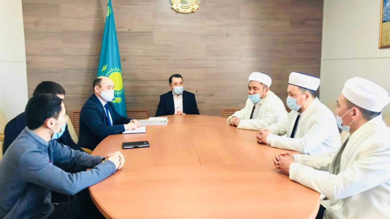 دٸنتانۋشىنى مولدامەن شاتاستىرعاندارعا: «داۋرىقپاي, جاقسىلاپ تٷسٸنٸپ الىڭىزدار!»