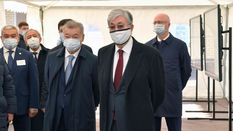 Prezident Qaraǵaily yqsham aýdanyndaǵy qurylys jumystarymen tanysty