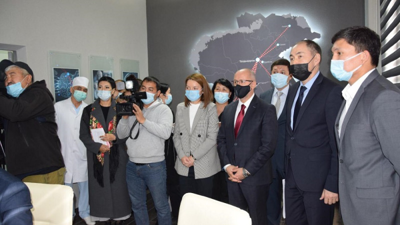 Almaty oblysynyń meditsina salasynda teńdesi joq júie engizildi