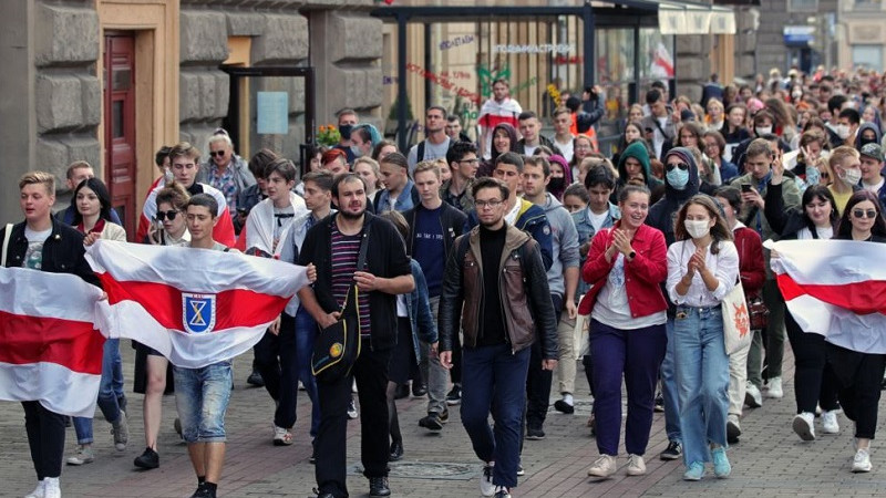Jýrnalisterdi sottap jatyr
