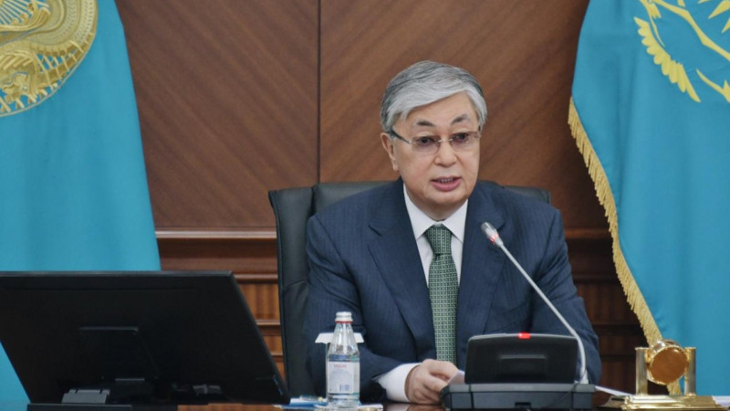 توقاەۆ: "اباي تويى? كونتسەرت ۇيىمداستىرىپ, شەتەلدەن ەنشٸ شاقىرۋعا تىيىم سالامىن"