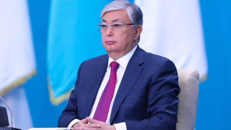 توقاەۆ: "ەل تۇڭعىش پرەزيدەنتتٸ دە سىنايدى"